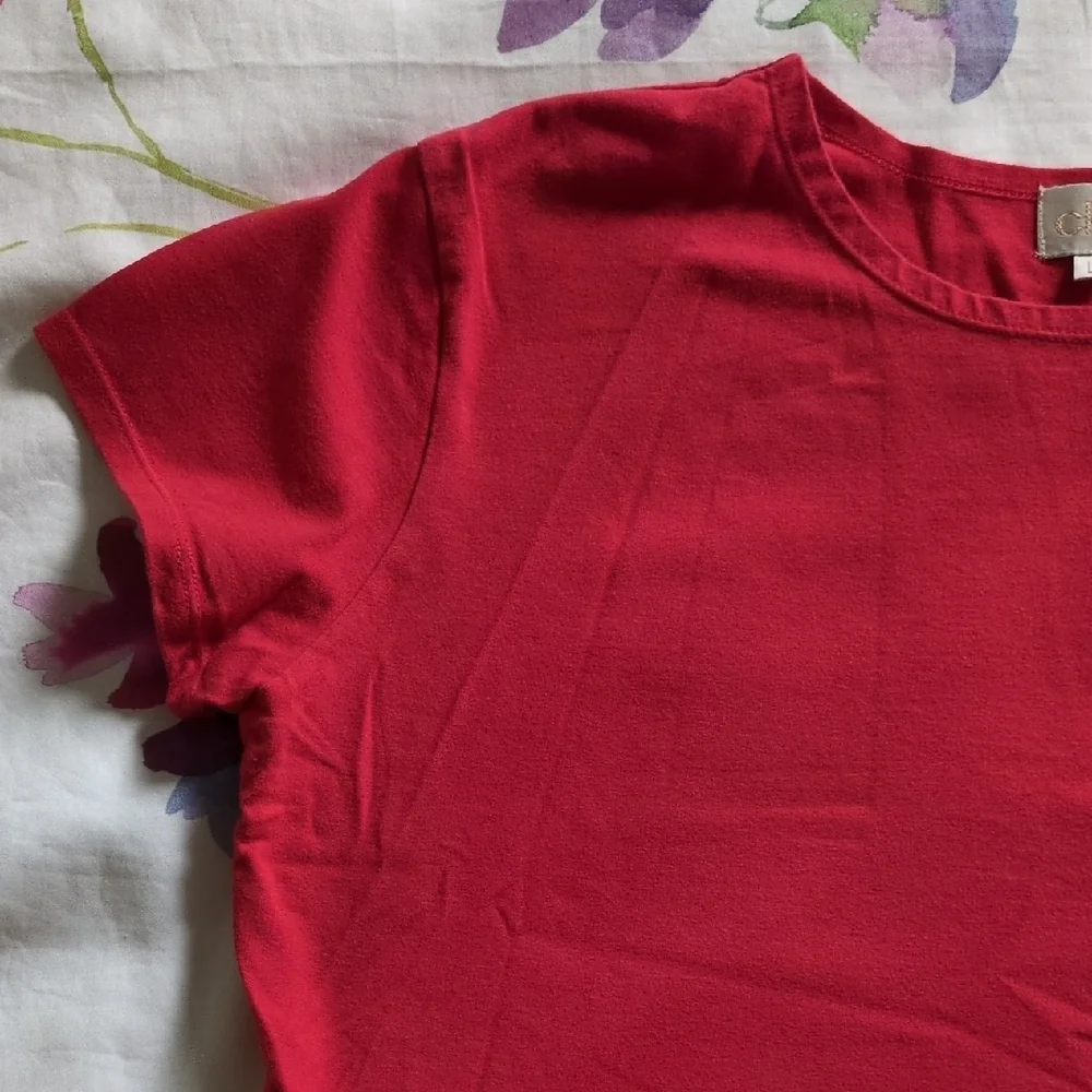 Cleo Red Floral Top size Large - Picture 2 of 4